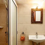 Enchanting 2bdr Townhouse In Centre! *