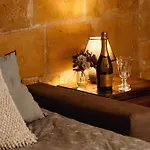 Enchanting 2bdr Townhouse In Centre! Valletta