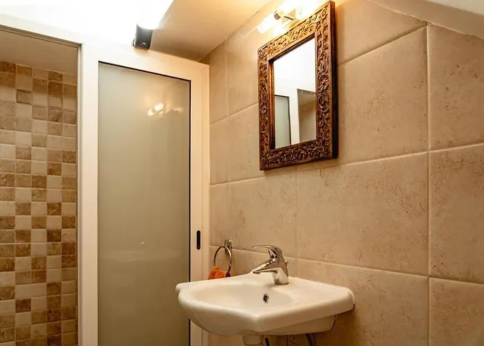 Enchanting 2bdr Townhouse In Centre! Apartamento