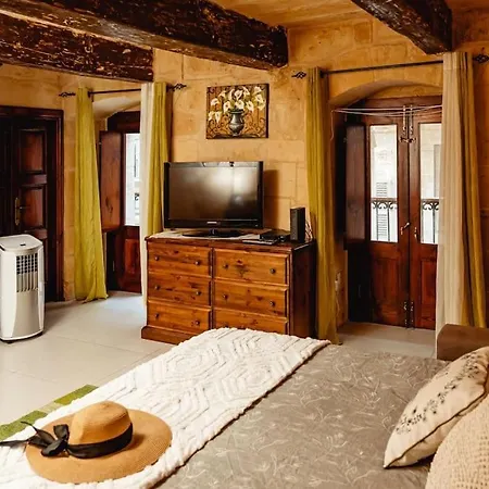 Enchanting 2bdr Townhouse In Centre! Appartamento *