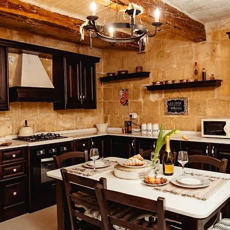 Διαμέρισμα Enchanting 2bdr Townhouse In Centre! *