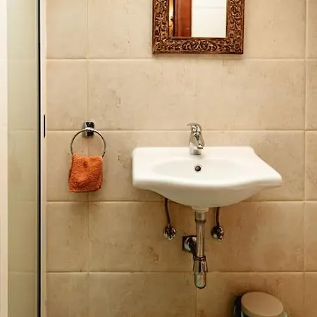 Enchanting 2bdr Townhouse In Centre! Appartamento La Valletta