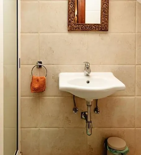 Enchanting 2bdr Townhouse In Centre! Διαμέρισμα Βαλέτα