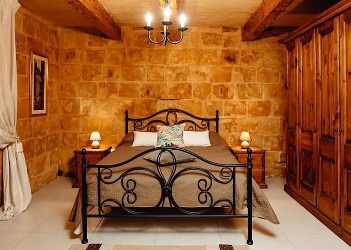 Διαμέρισμα Enchanting 2bdr Townhouse In Centre!